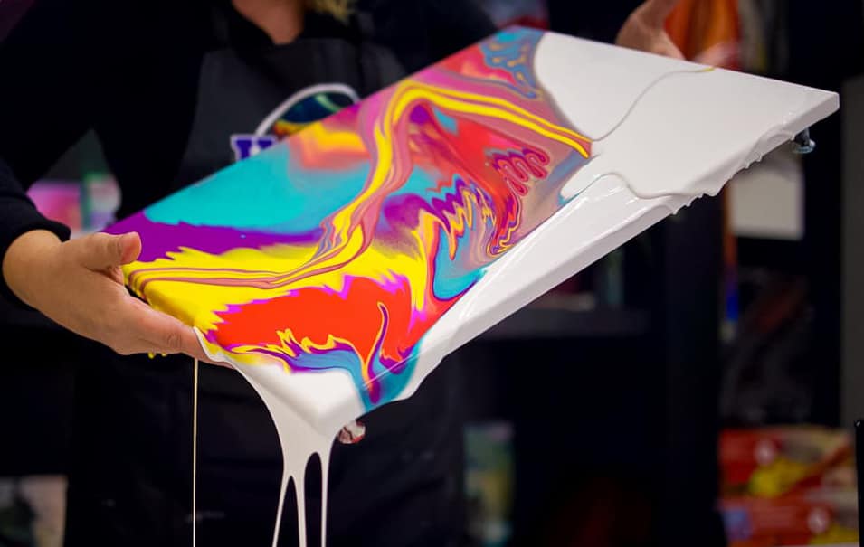 \"fluid-art-classes-at-hawaii-fluid-art\"